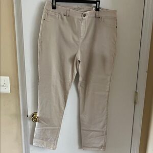 Chico's Platinum Beige Leggings